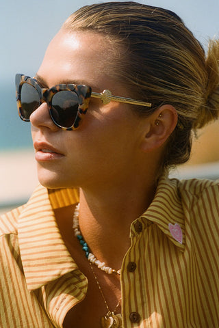 marilyn-with-solid-brown-lens