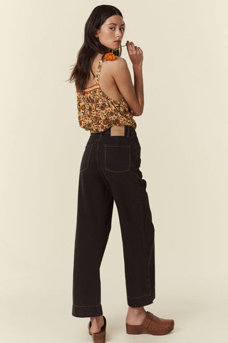 classic-straight-leg-jean