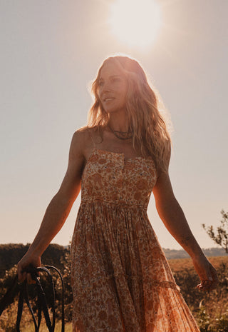 sunwashed-strappy-midi-dress