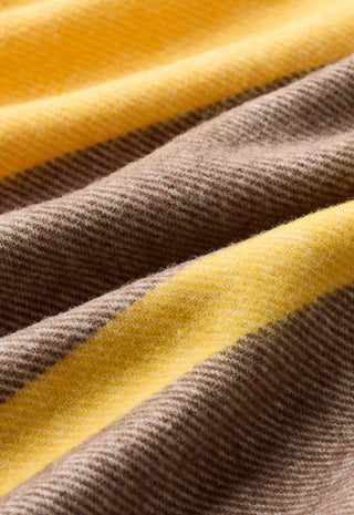 supporter-throw-in-brown-gold